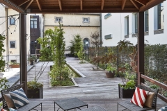 Urban-Yard-Garden-02-min