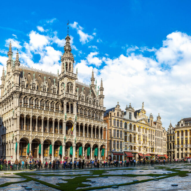 The,Grand,Place,In,A,Beautiful,Summer,Day,In,Brussels,